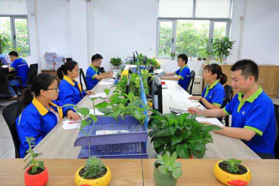 鋁型材定制開(kāi)模中亞鋁型材廠(chǎng)家辦公室一角